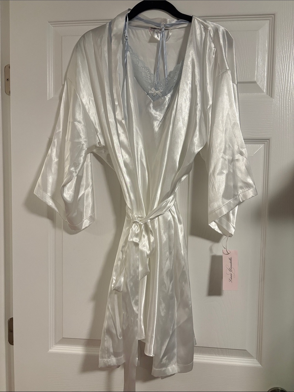 Linea Donatella White Satin Robe with Lace-Trim Chemise